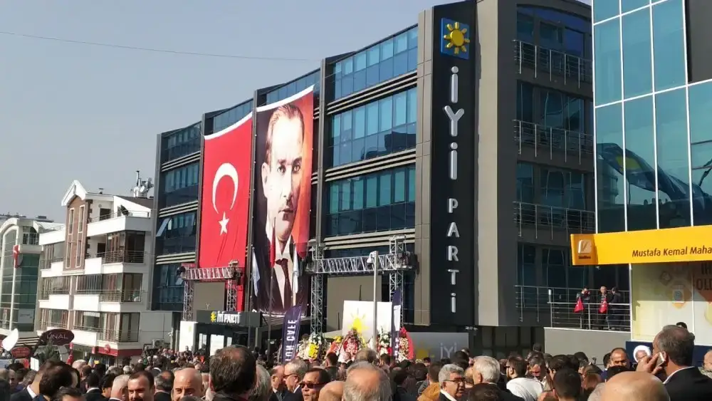 İYİ Parti Ankara Milletvekili Adayları açıklanırken beklenenin olduğu görüldü.