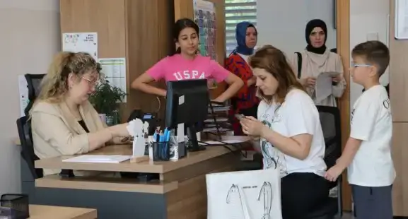Büyükşehir SGM’lere kayıtların ilk gününde yoğun ilgi.