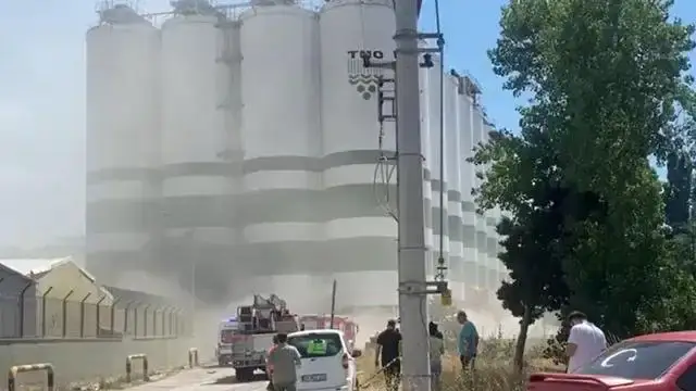 KOCAELİ'DE TMO SİLOSUNDA PATLAMA.