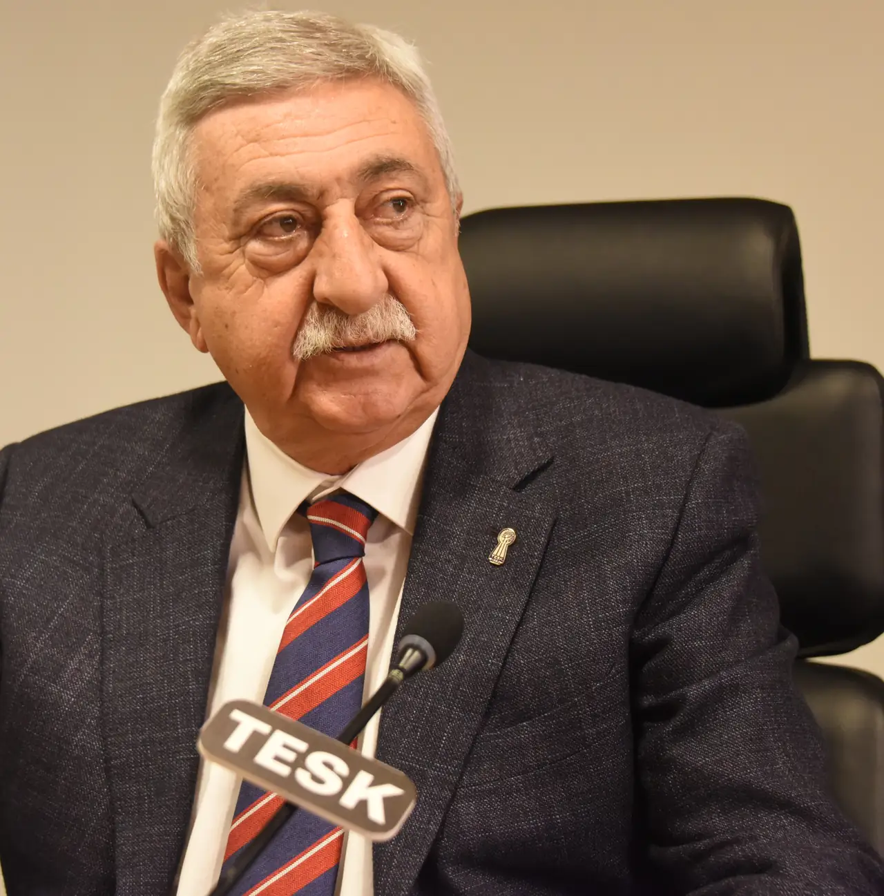 PALANDÖKEN, “KREDİ LİMİTLERİNİN ARTIRILMASI SEVİNDİRİCİ”